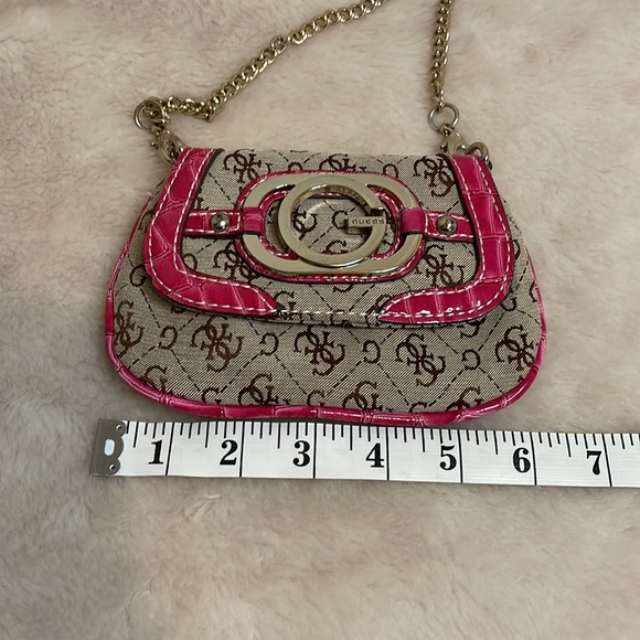 Rare! Vintage Y2K Guess bag crossbody mini chain with pink details and monogram - Picture 15 of 16